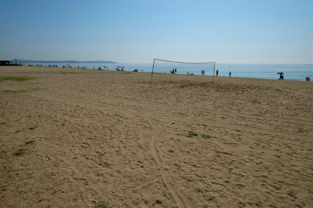 85 Avinguda De La Diputacio Apartment Cambrils Luaran gambar
